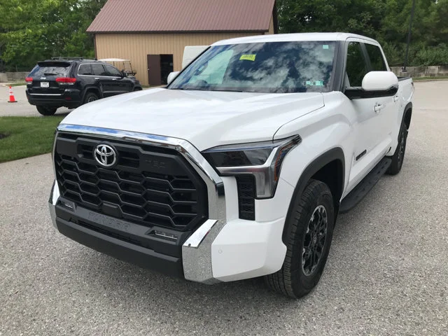New 2026 Ice Cap Toyota SR5 image 4