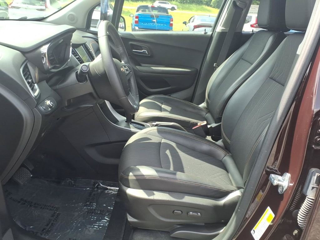Used 2022 Red Chevrolet LT image 14