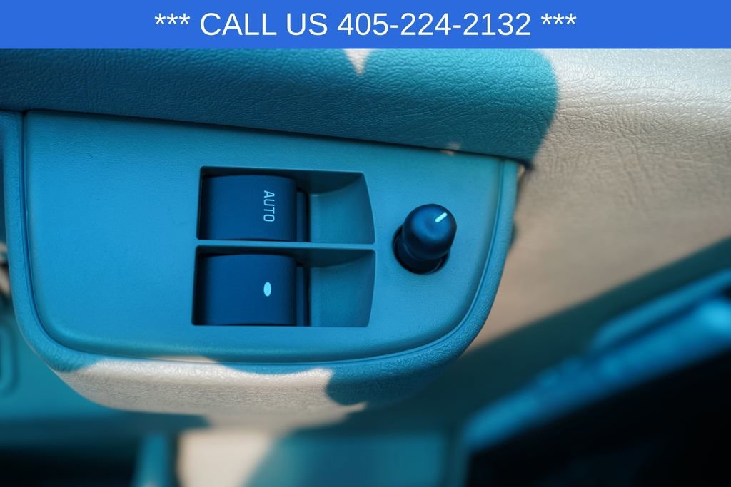 2026 Chevrolet Express Cargo Work Van - Photo 25
