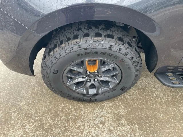 New 2026 Dark Matter Gray Metallic Ford Tremor® image 9