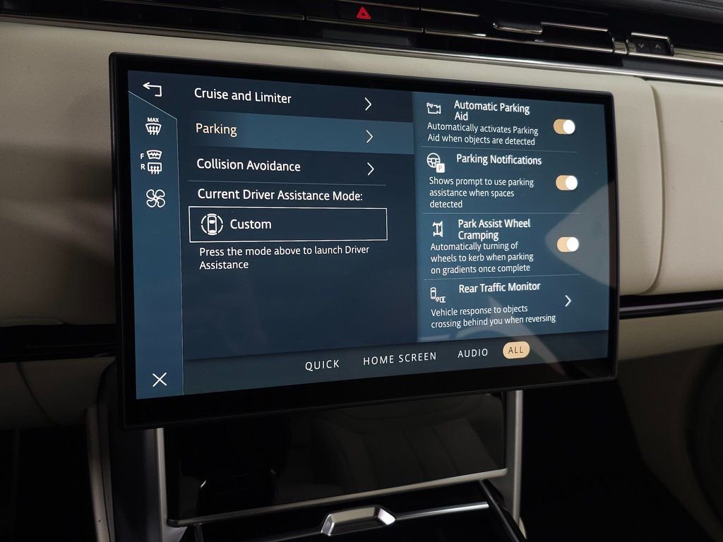 2025 Land Rover Range Rover SE - Photo 24