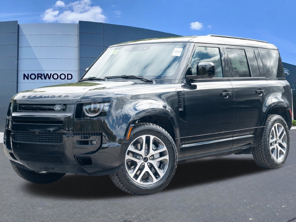 New 2026 Santorini Black Land Rover X-Dynamic SE image 1