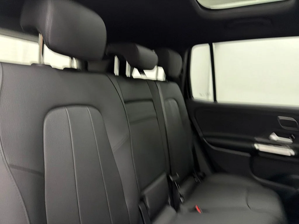 New 2026 Black Mercedes-Benz GLB 250 image 24