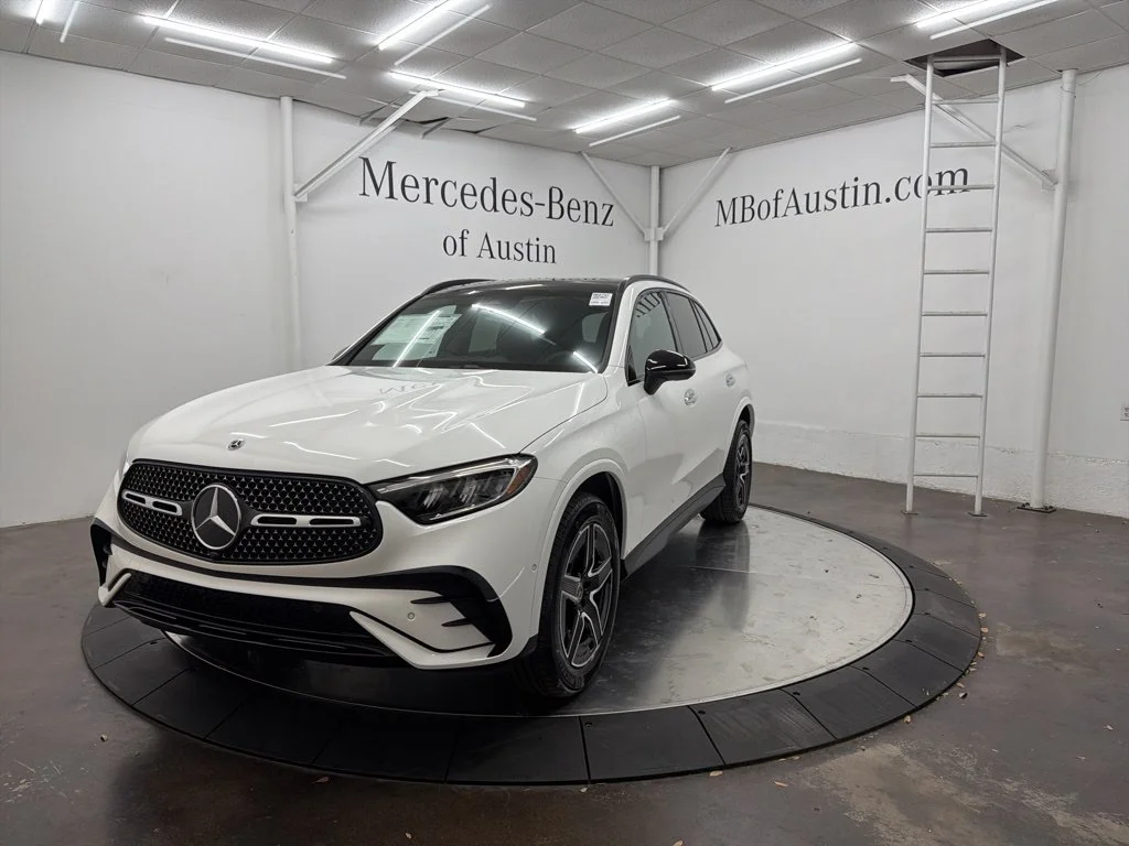 Used 2026 White Mercedes-Benz GLC 300 image 3