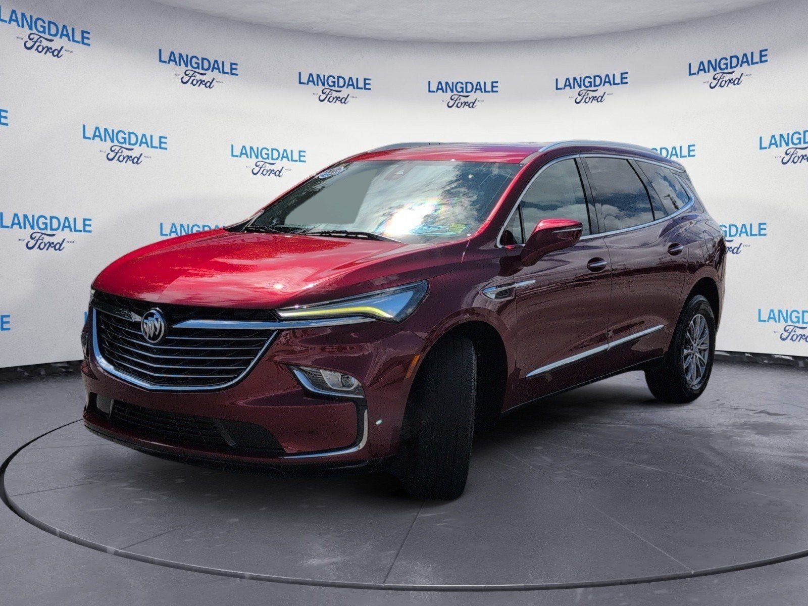 Used 2023 Cherry Red Buick Essence image 11