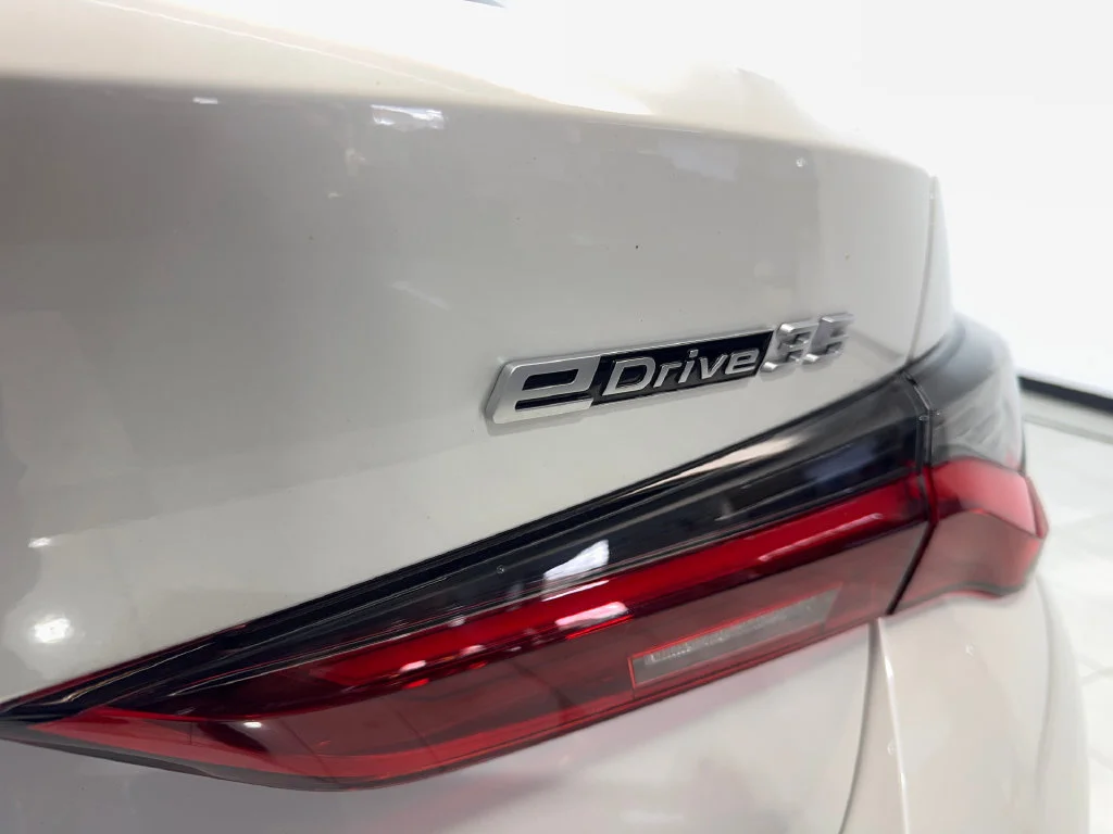 Used 2024 White BMW eDrive35 image 26