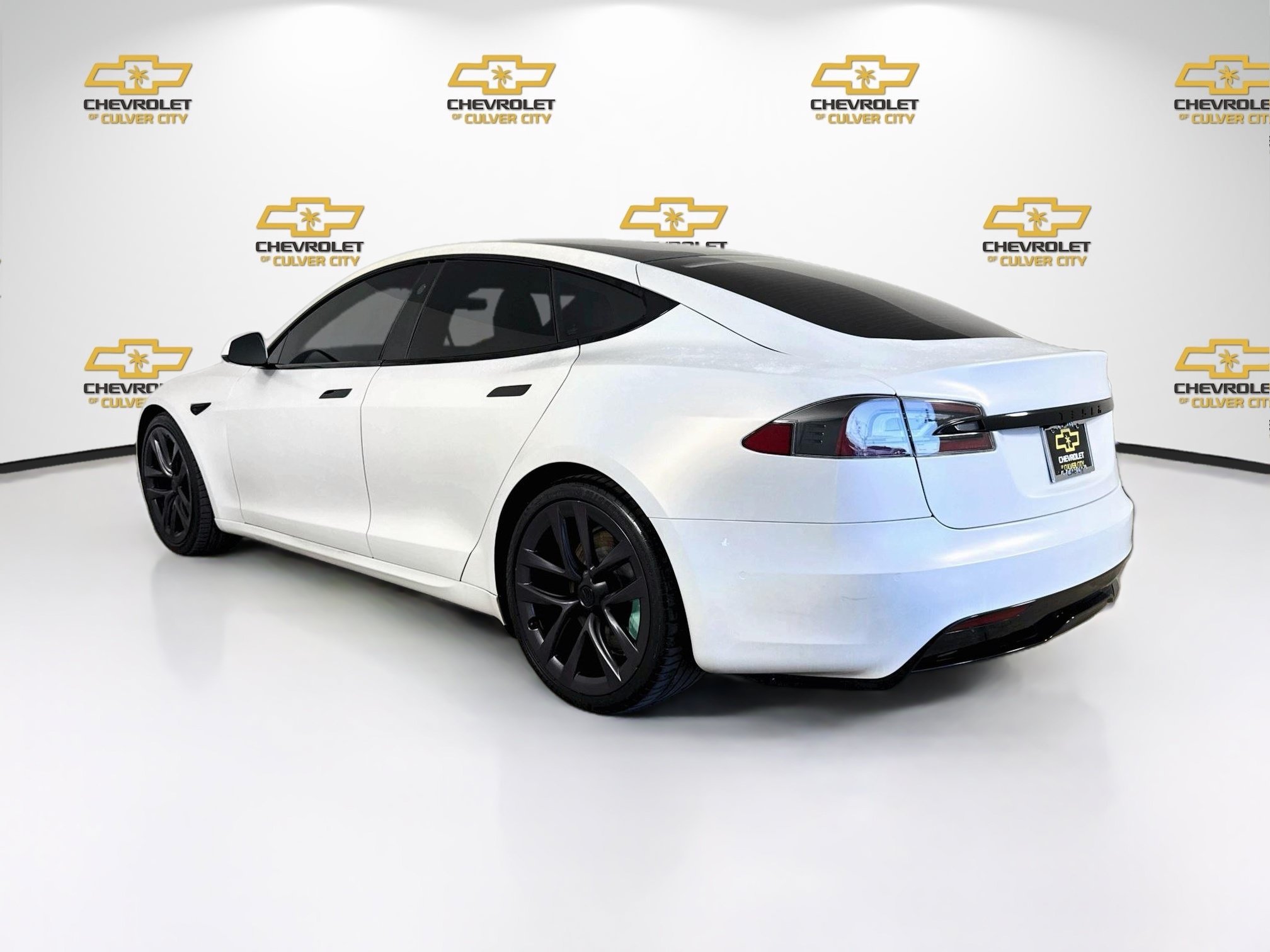 Used 2022  Tesla Plaid image 6