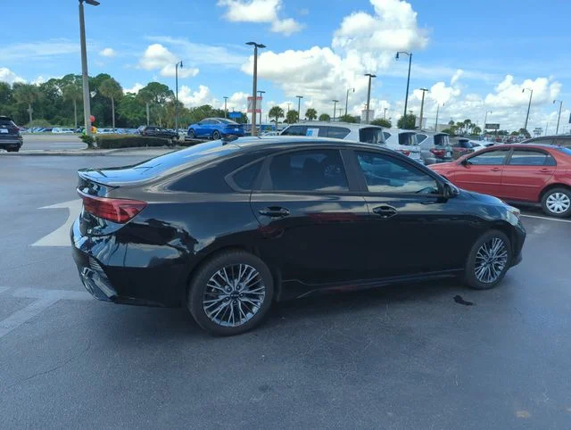 Used 2022 Black Kia GT-Line image 5