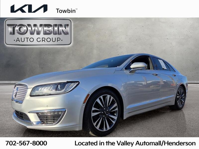 Used 2019 Silver Lincoln Reserve image 1