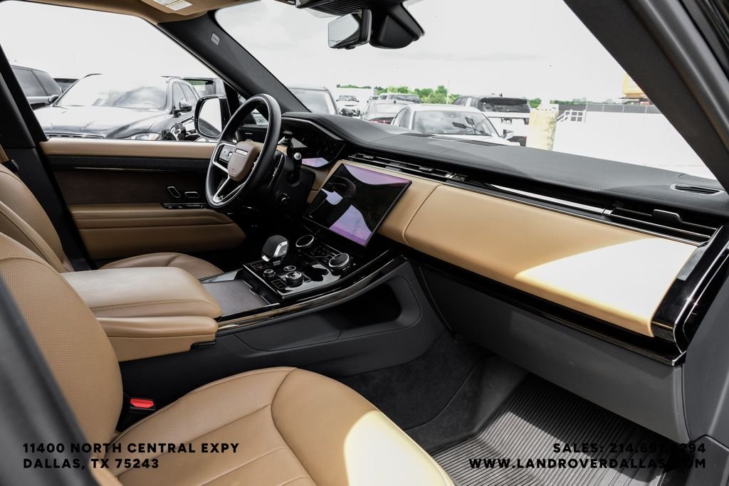 Used 2023 Black Land Rover SE image 12
