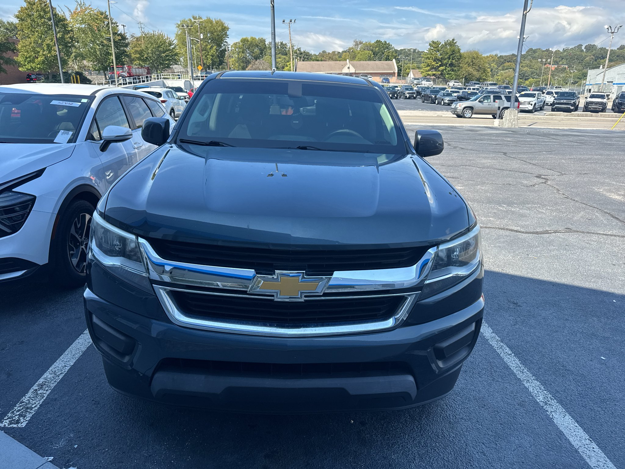 Used 2020 SHADOW GRAY METALLIC Chevrolet 4WD LT image 2