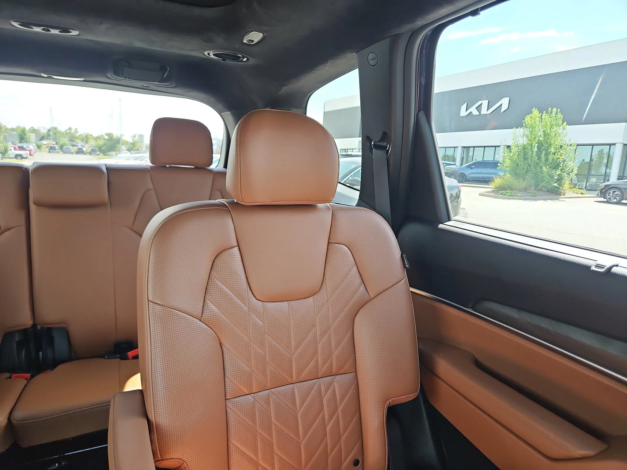 Used 2025 Panthera Metal Kia SX-Prestige X-Line image 38