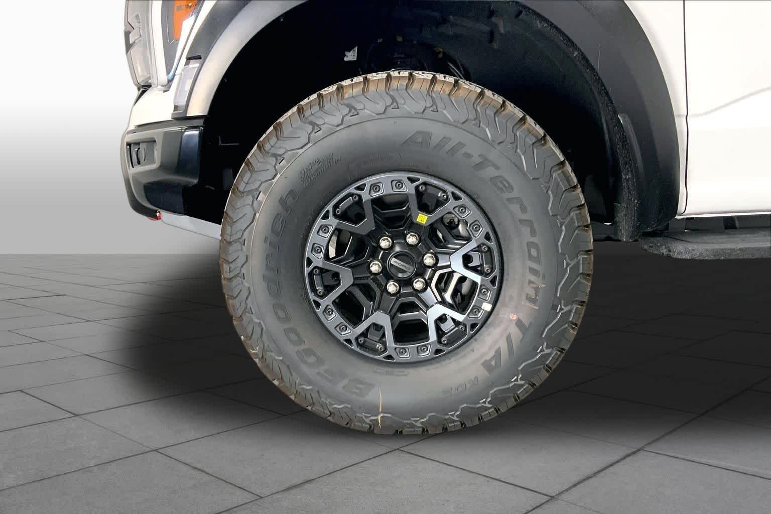 New 2026 Oxford White Ford Raptor image 8