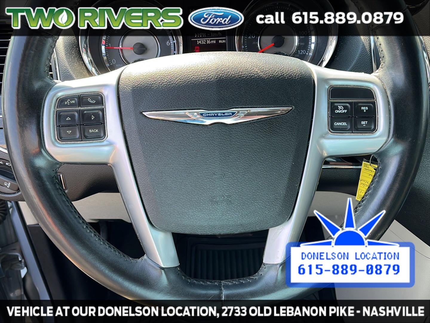 Used 2013 Crystal Blue Pearlcoat Chrysler Touring image 18