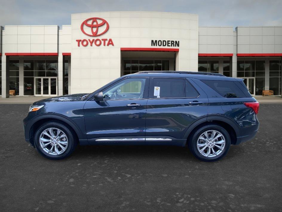 Used 2023 Blue Metallic Ford XLT image 7