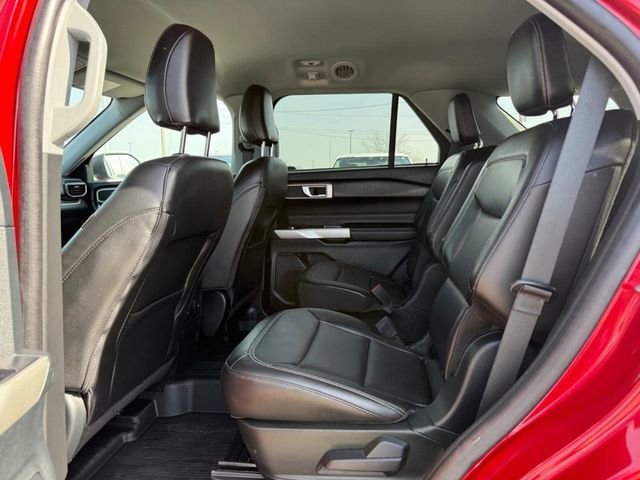 Used 2023 Red Ford XLT image 12