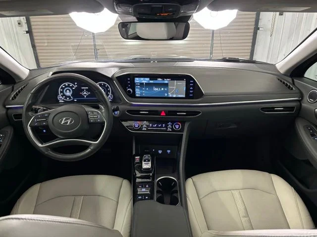 Used 2020 Phantom Black Hyundai Limited image 14