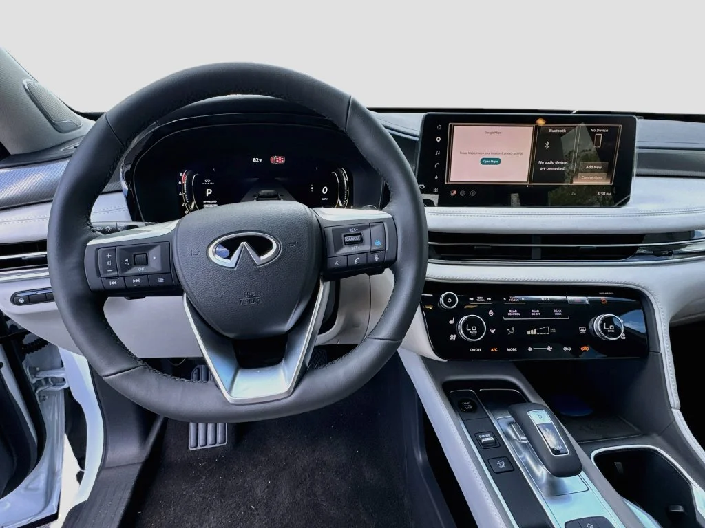 New 2027 White INFINITI LUXE image 11