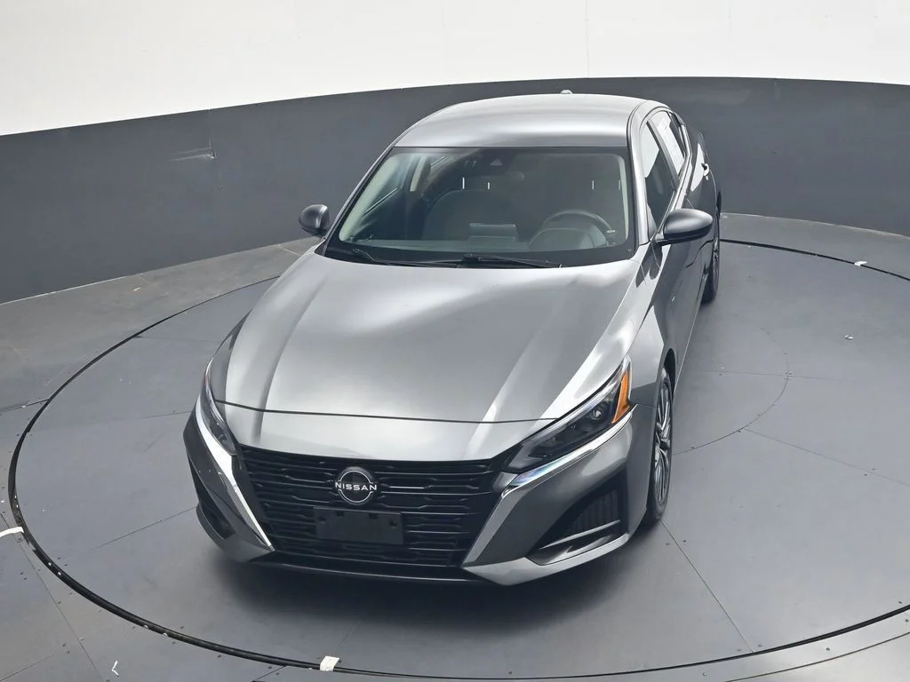 Used 2025 Gray Nissan 2.5 SV image 30
