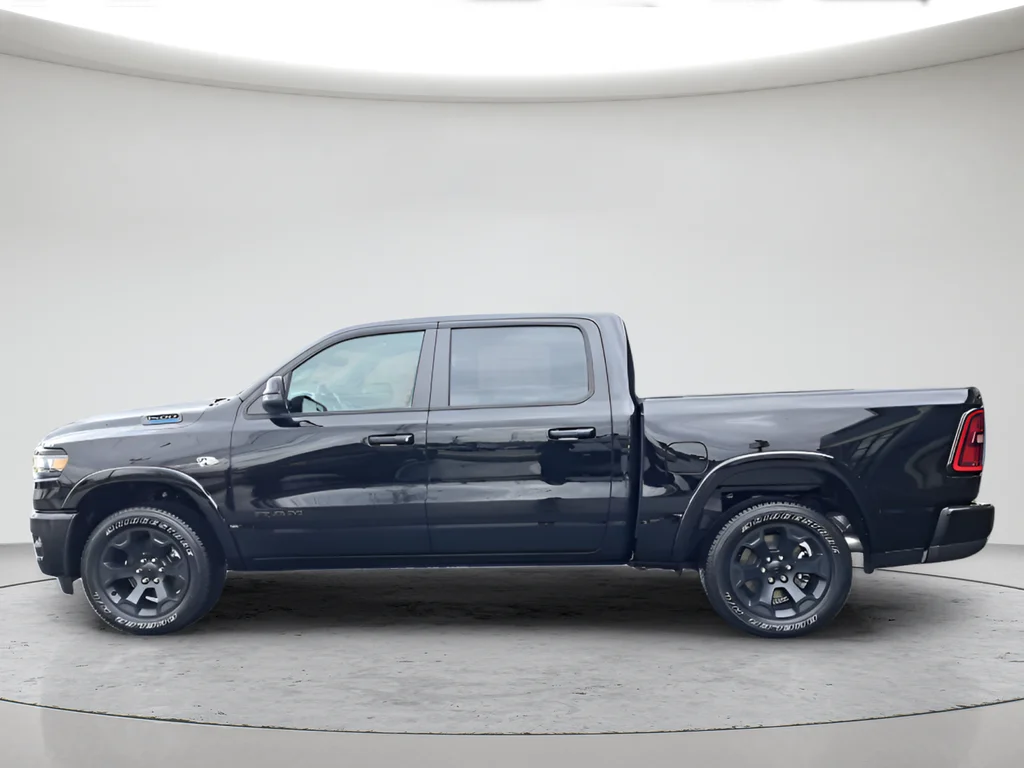 New 2026 Diamond Black Crystal Pearl-Coat Exterior Paint RAM Big Horn/Lone Star image 2