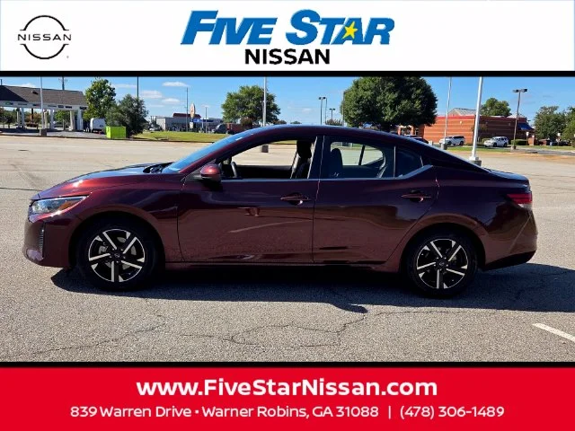 Used 2025  Nissan SV image 4