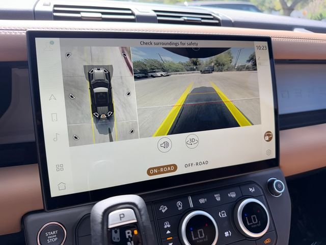 New 2026 Carpathian Grey Land Rover X-Dynamic SE image 21
