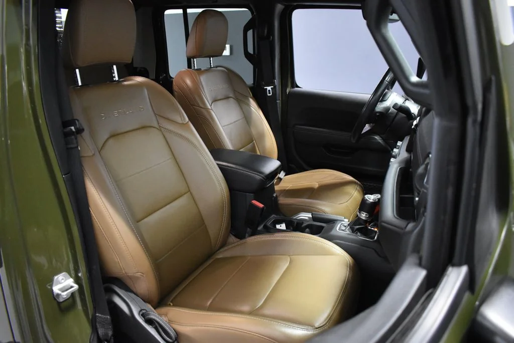 Used 2021 Green Jeep Overland image 14