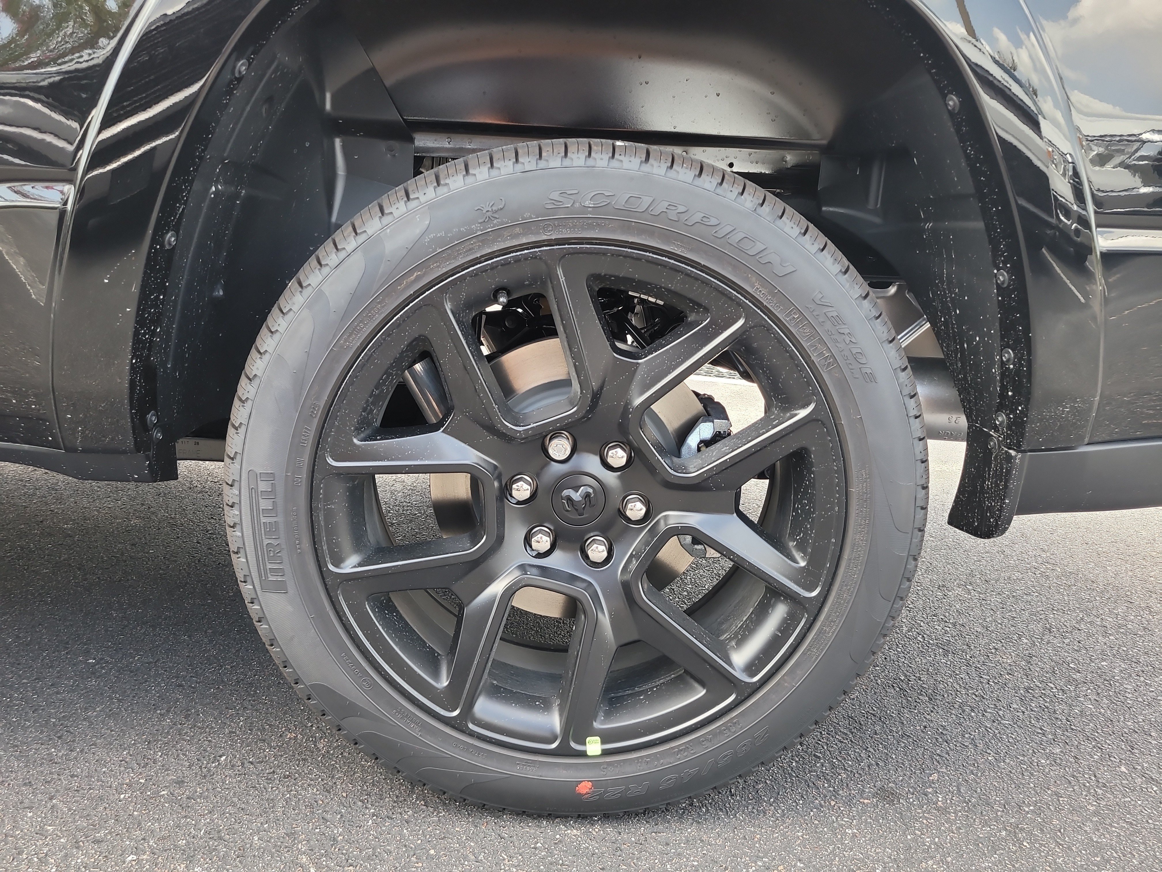 New 2026 Diamond Black Crystal Pearl-Coat Exterior Paint RAM Laramie image 8