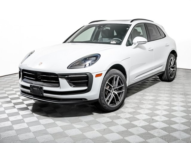 2026 Porsche Macan 