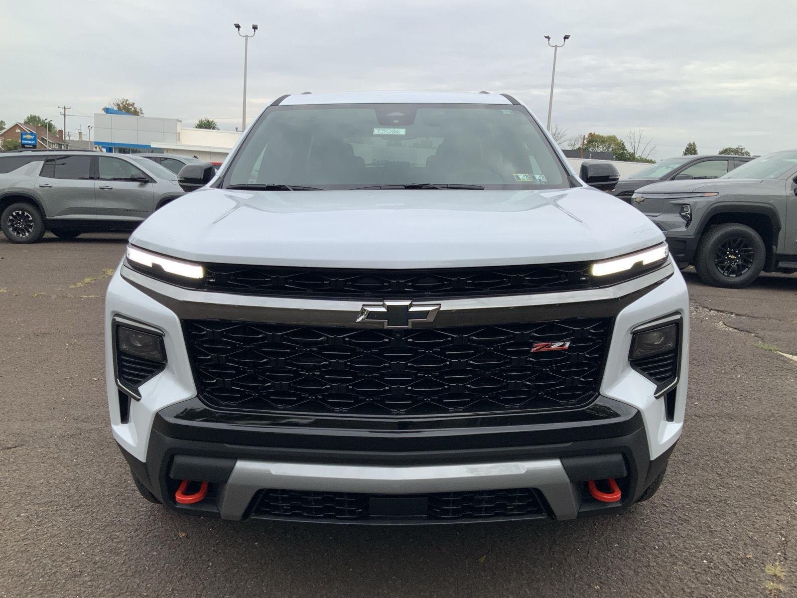 2026 Chevrolet Traverse Z71 - Photo 2