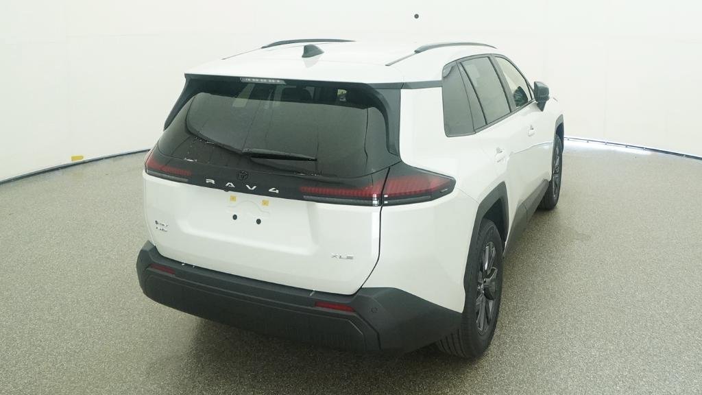 New 2026 Wind Chill Pearl Toyota XLE Premium image 23