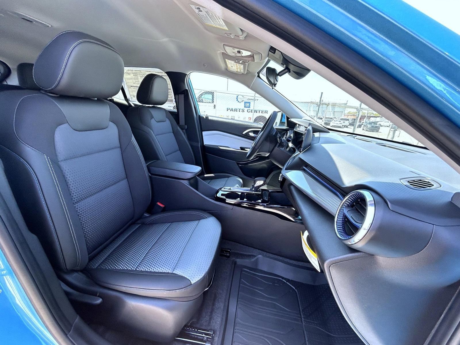 2026 Chevrolet Trax LT - Photo 15