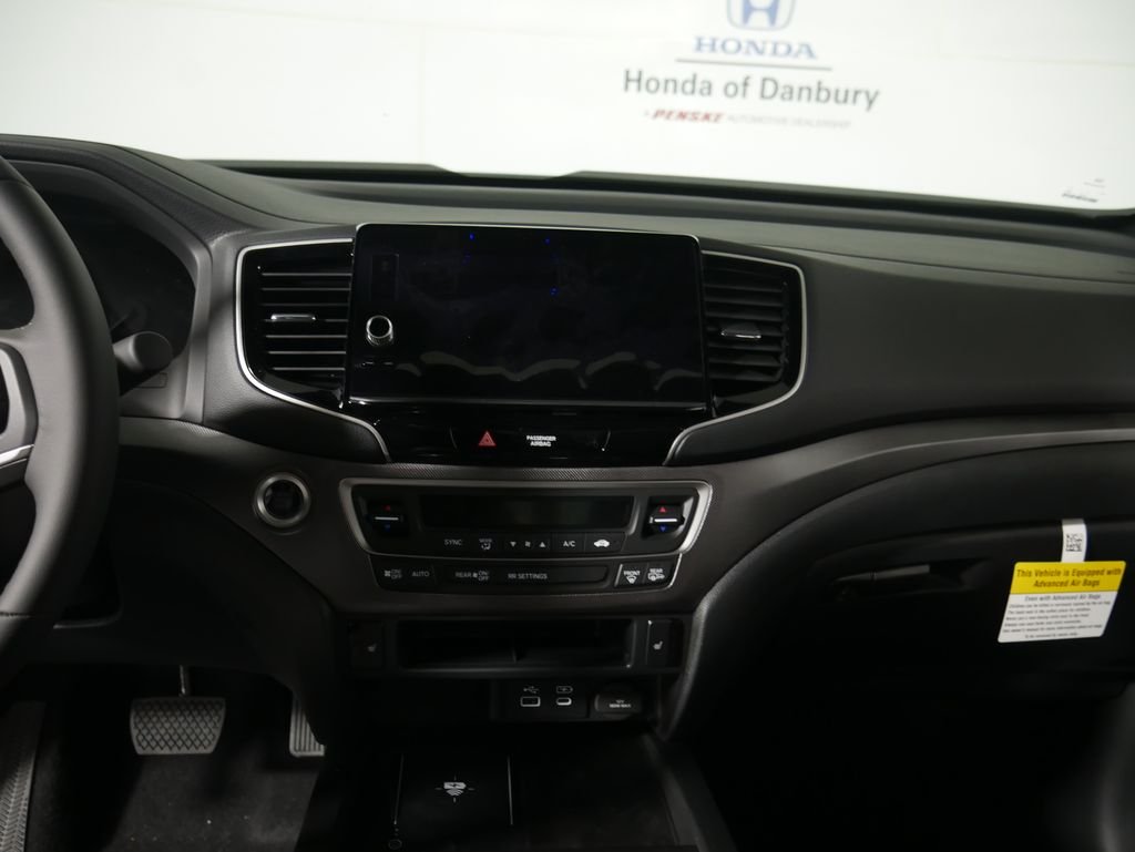 New 2026 Platinum White Pearl Honda RTL image 13