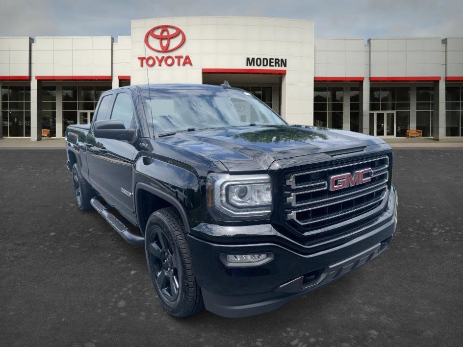 Used 2016 Onyx Black GMC Base image 3