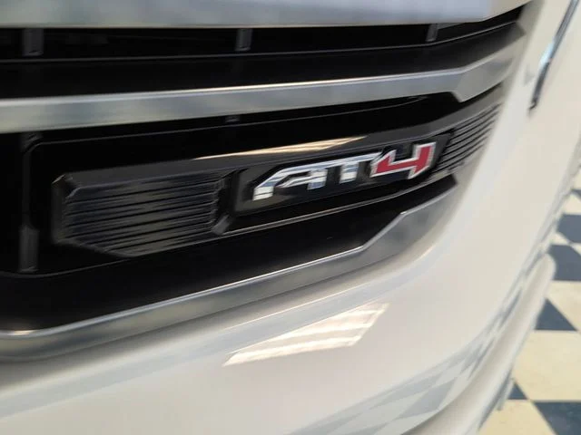 Used 2026 White GMC AT4 image 3
