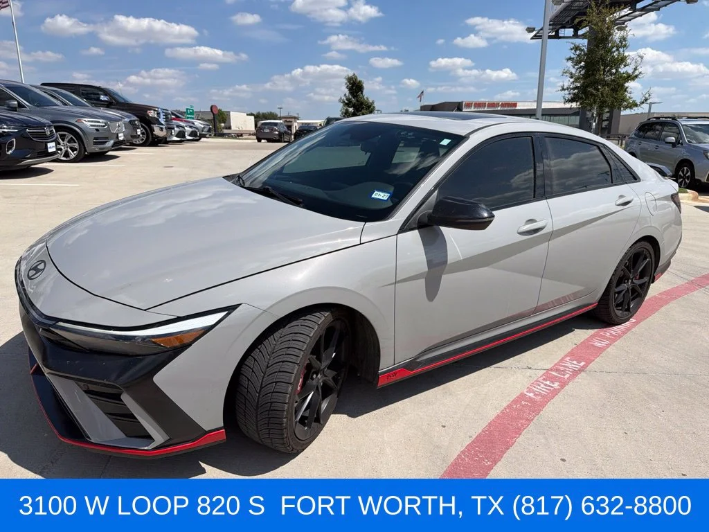 Used 2025 Gray Hyundai Base image 1