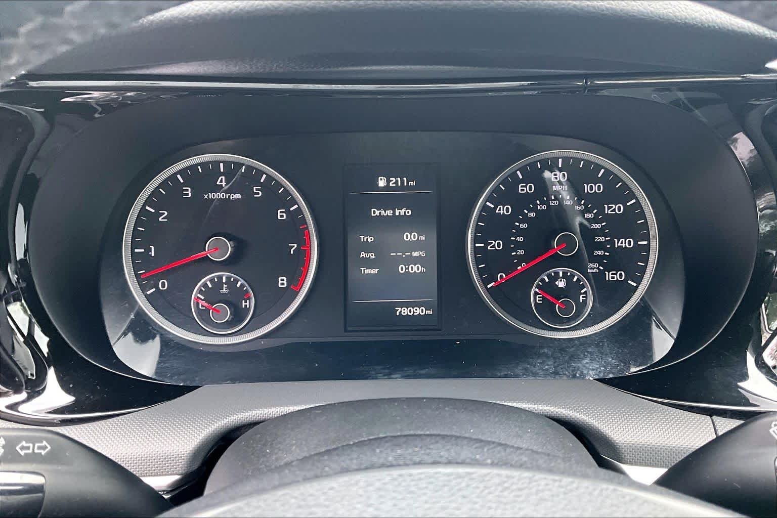 Used 2022 Glacial White Pearl Kia GT-Line image 26