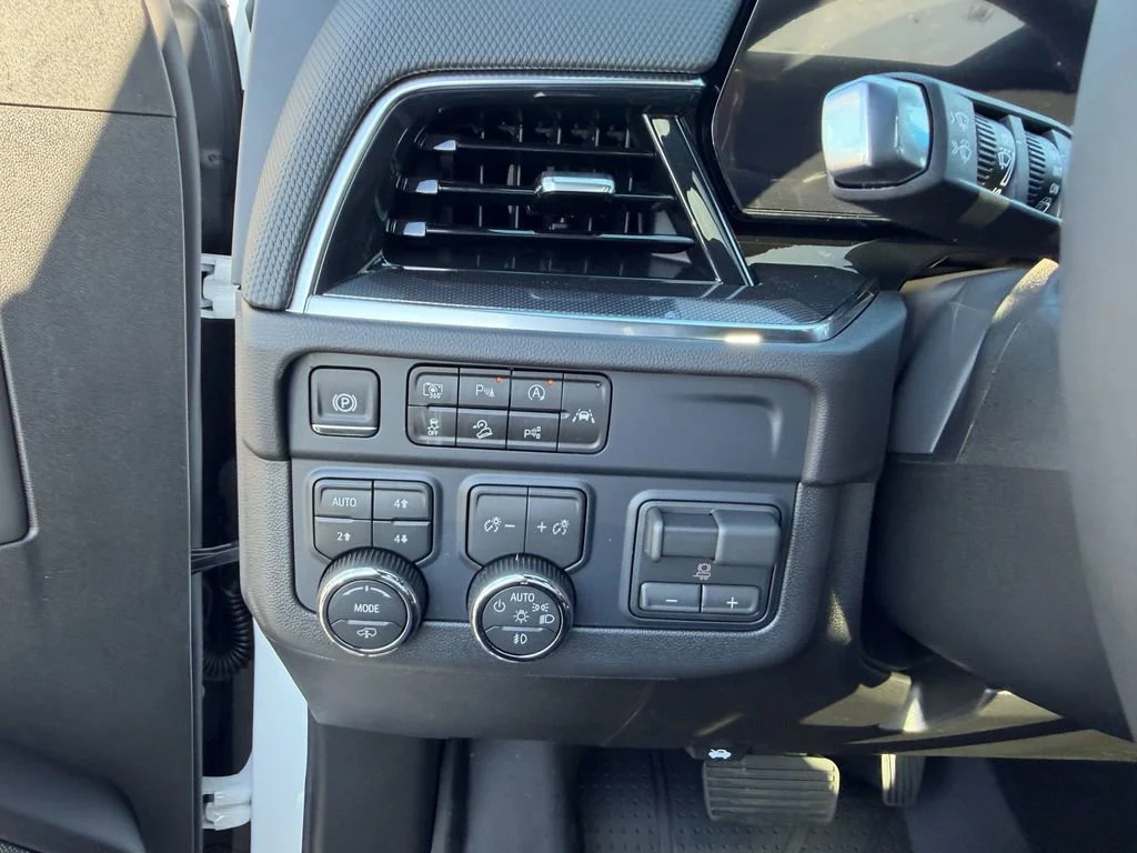 2026 Chevrolet Tahoe RST - Photo 19