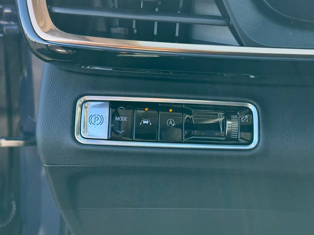 New 2026 Midnight Opal Buick Avenir image 21