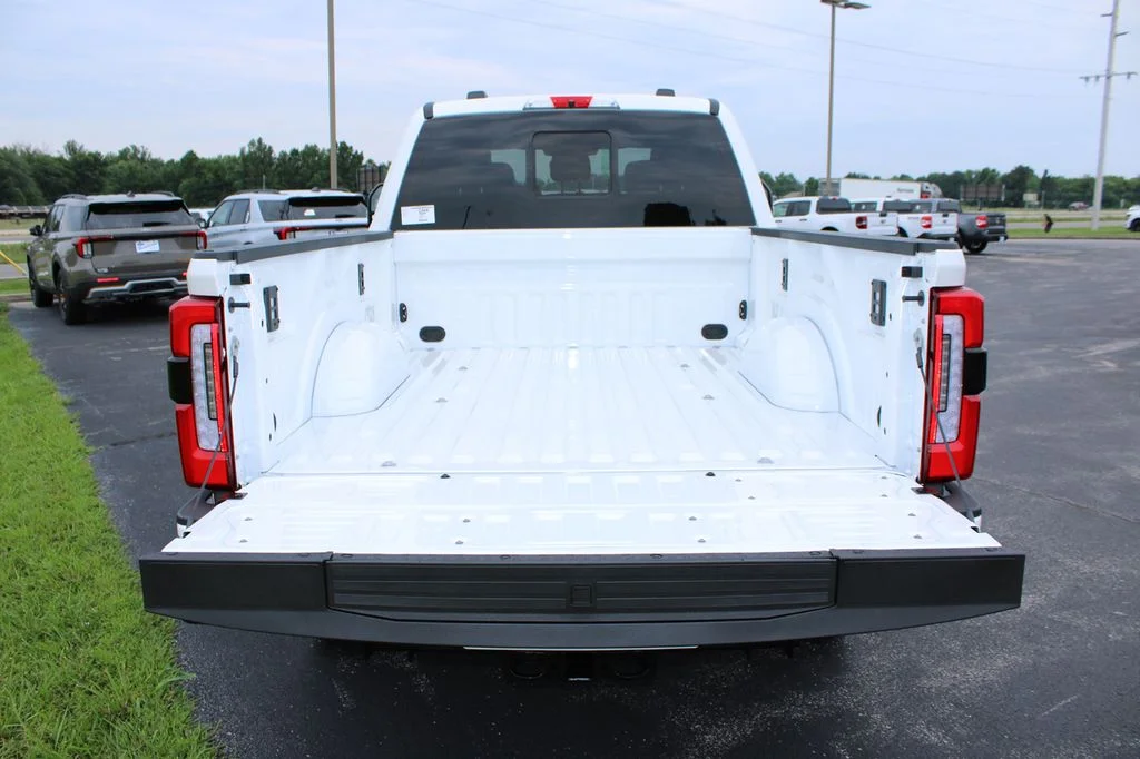 New 2026 Star White Metallic Tri-Coat Ford F-250® Platinum® image 13