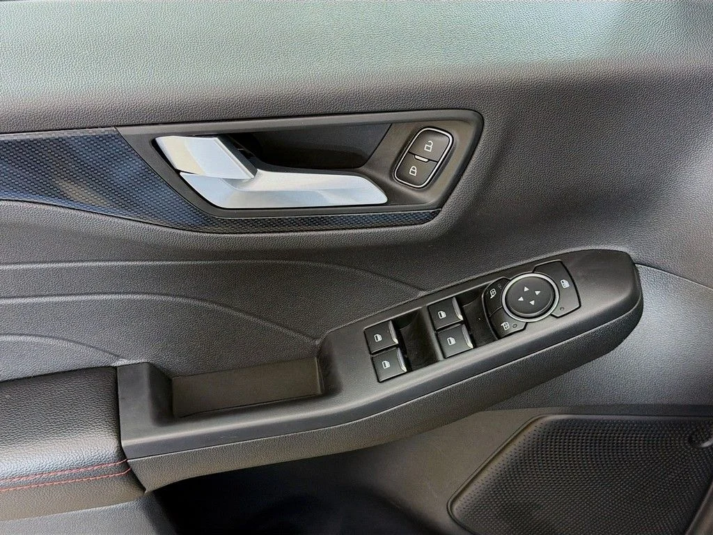 Used 2025 Vapor Blue Metallic Ford ST-Line image 28