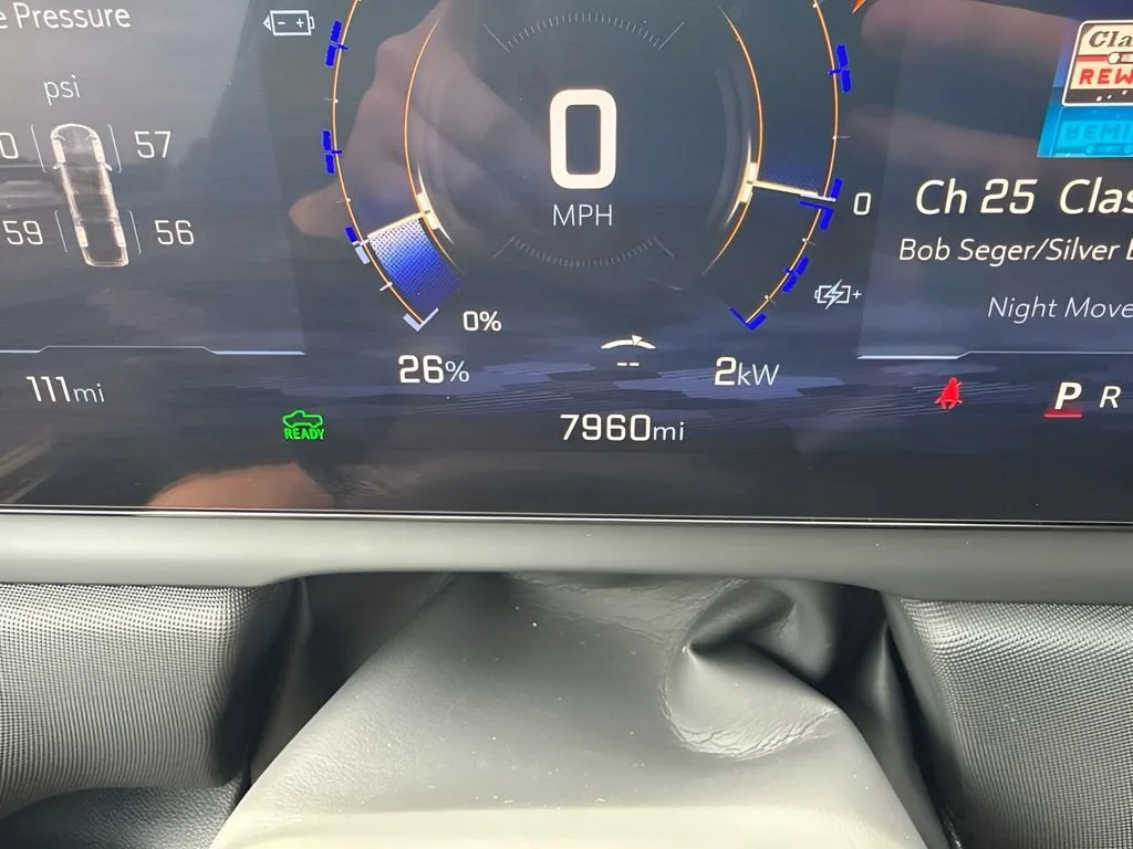 Used 2026 Summit White Chevrolet LT - Extended Range image 28