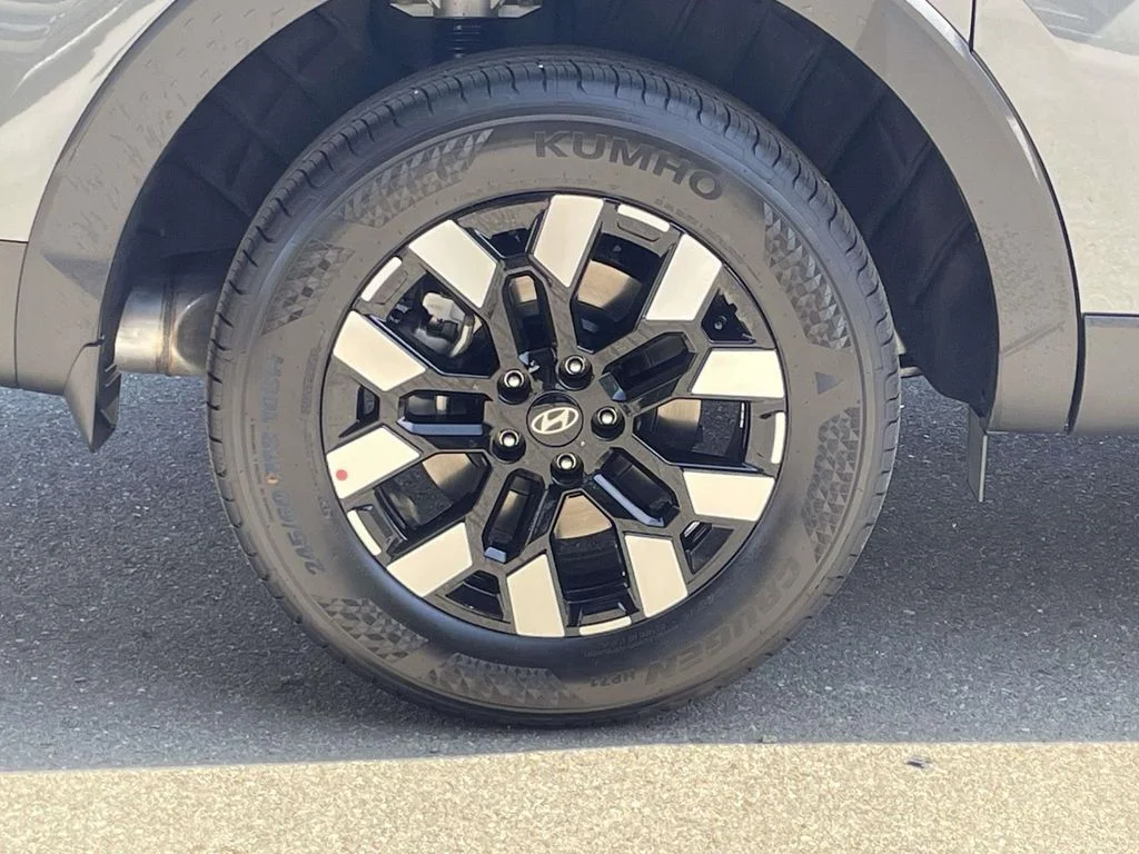 New 2026 Gray Hyundai SEL image 7