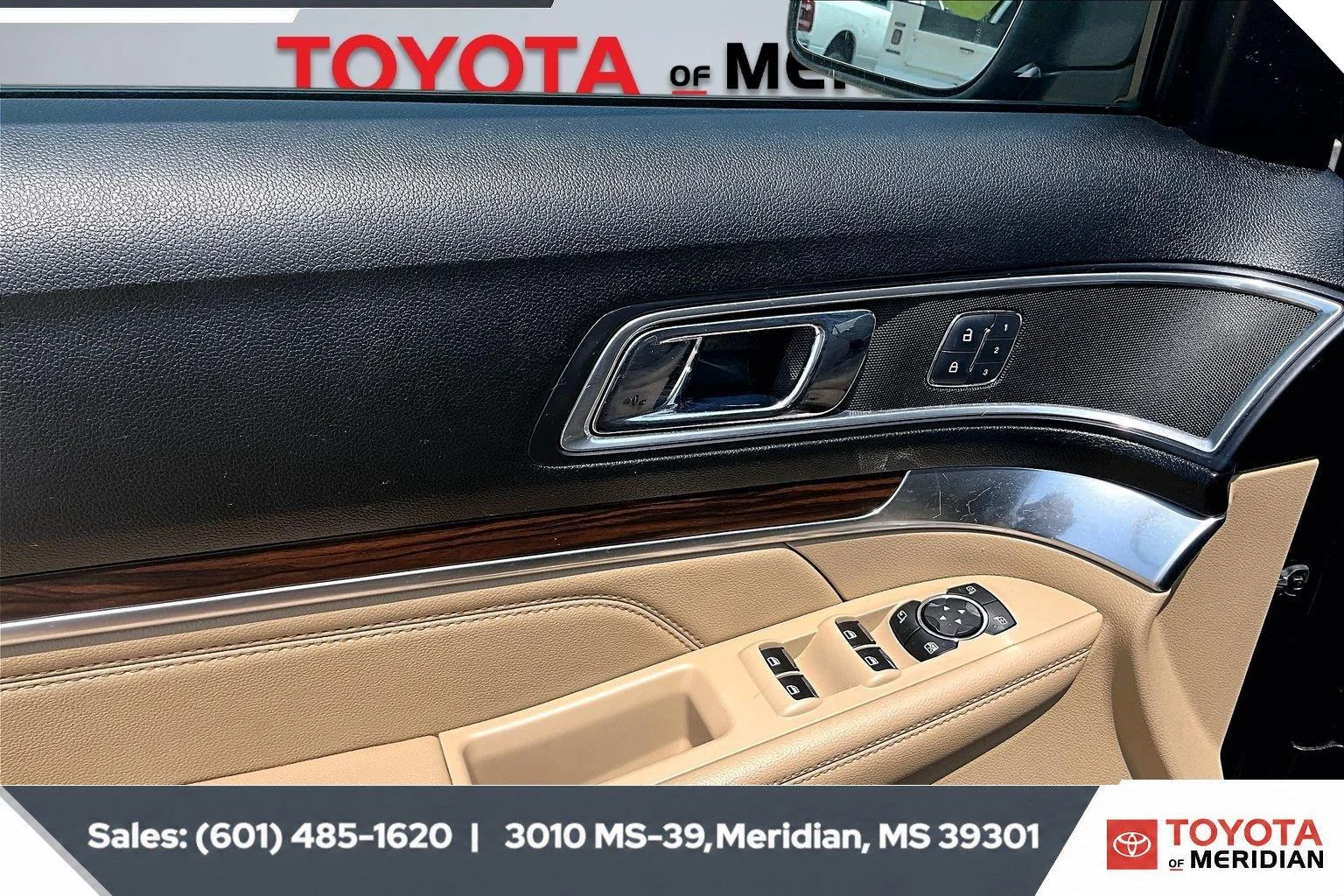 Used 2017 Smoked Quartz Metallic Tinted Clearcoat Ford Limited image 17