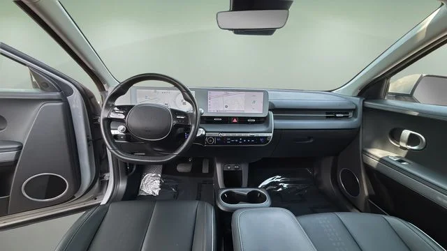 Used 2023 Gray Hyundai SEL image 16