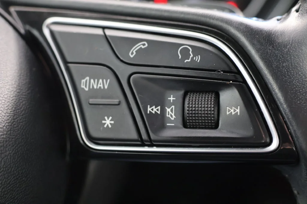 Used 2018 Moonlight Blue Audi 2.0T Premium image 12