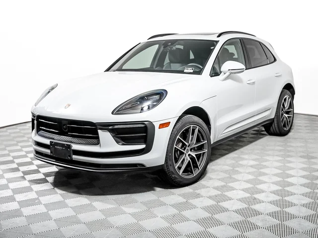 2026 Porsche Macan 