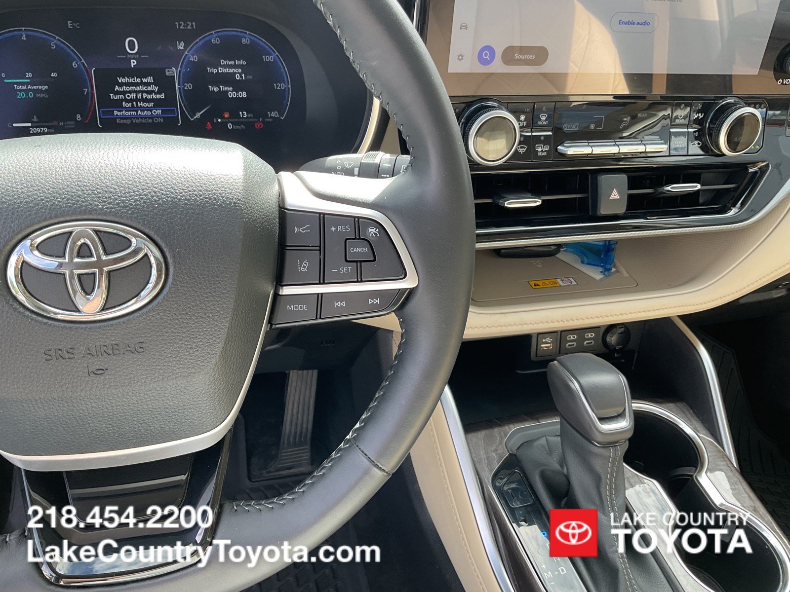 Used 2024  Toyota Platinum image 33