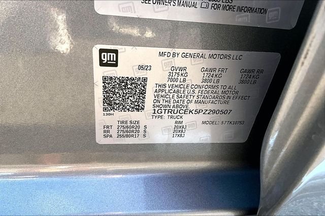 Used 2023 Silver GMC Elevation image 28