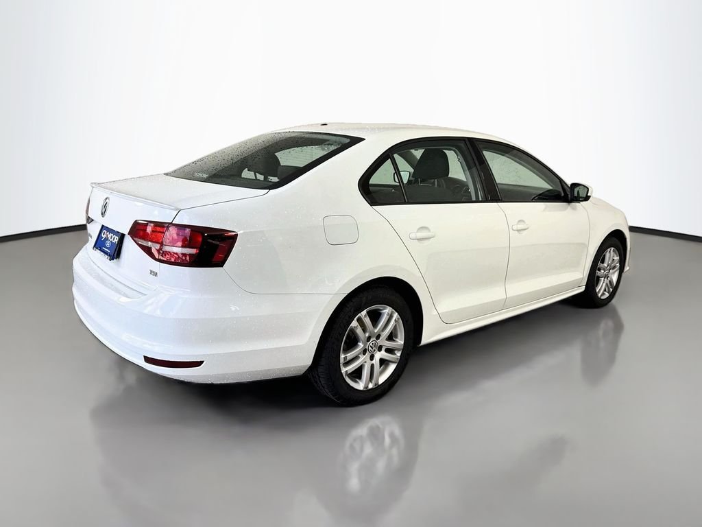 Used 2018 Pure White Volkswagen 1.4T S image 7